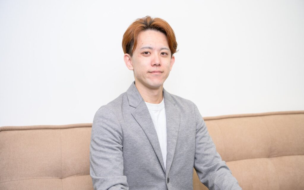 インタビューに答える株式会社AWLL 代表取締役 林恭輝
